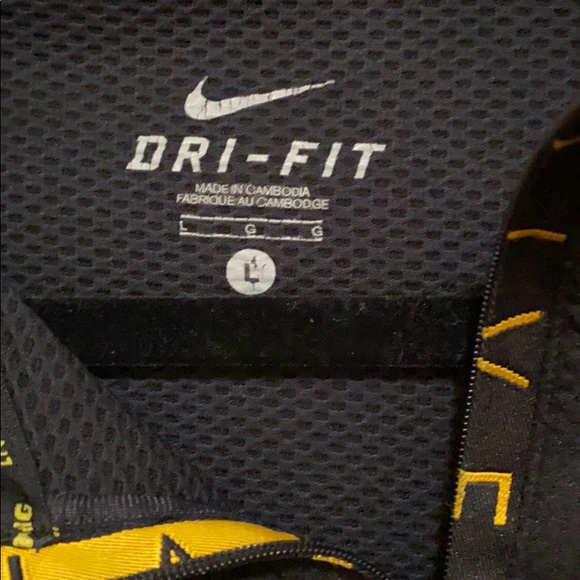 𝑛𝑖𝑘𝑒 𝑝𝑢𝑙𝑙𝑜𝑣𝑒𝑟 - Picture 3 of 3